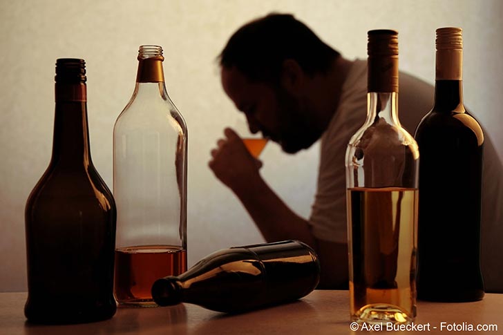 Les dcs attribus  lalcool sont en baisse grce au progrs de la mdecine