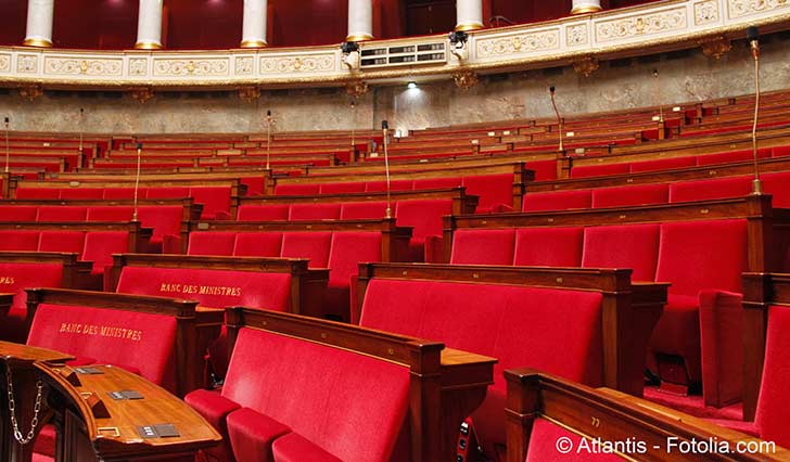 Au Palais Bourbon la rforme des retraites sexamine sous lombre grandissant de larticle 49.3