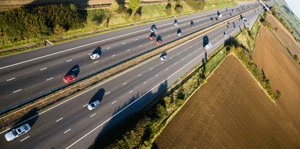 Des vitesses sur autoroute de plus en plus limitées