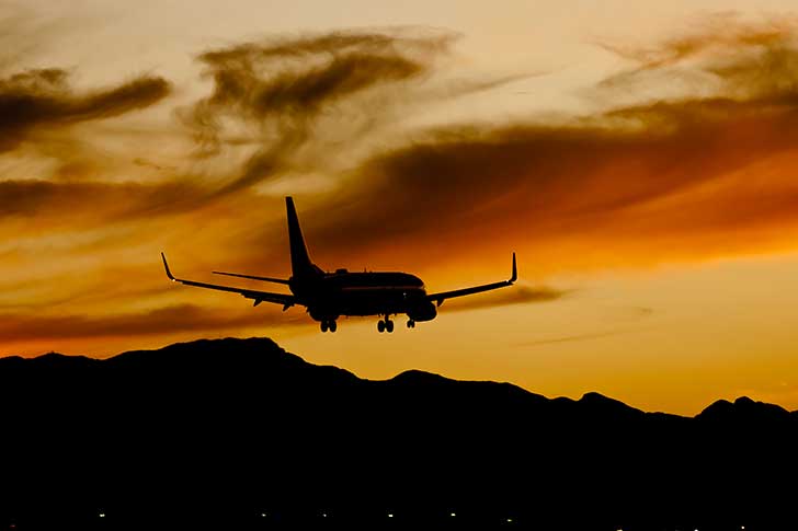 A Istanbul un avion sest bris en trois  latterrissage