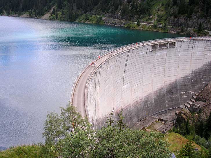 Le nuclaire peut passer avant les nergies renouvelables, notamment lhydrolectricit