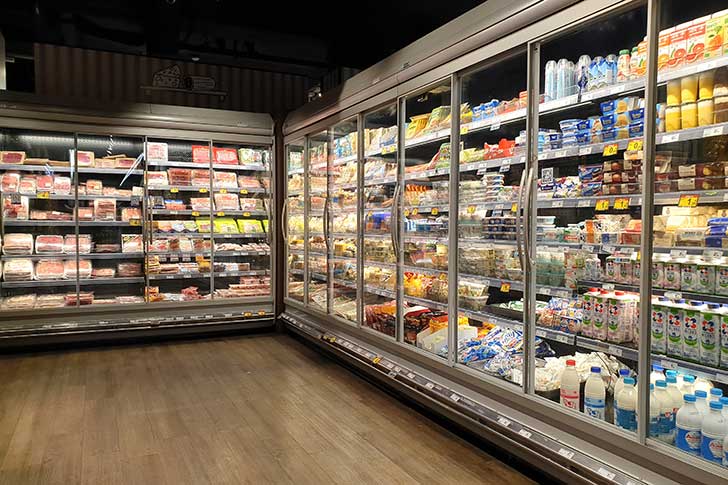 Carrefour secou par la tempte de lexternalisation