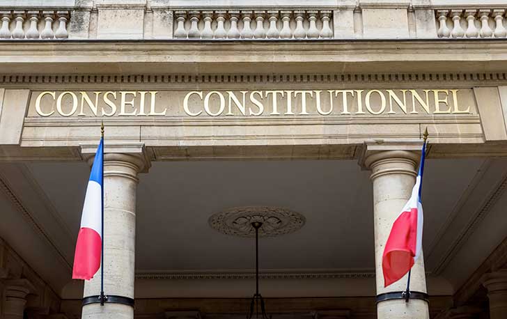 La France est en attente de la décision du Conseil constitutionnel le vendredi 14 avril