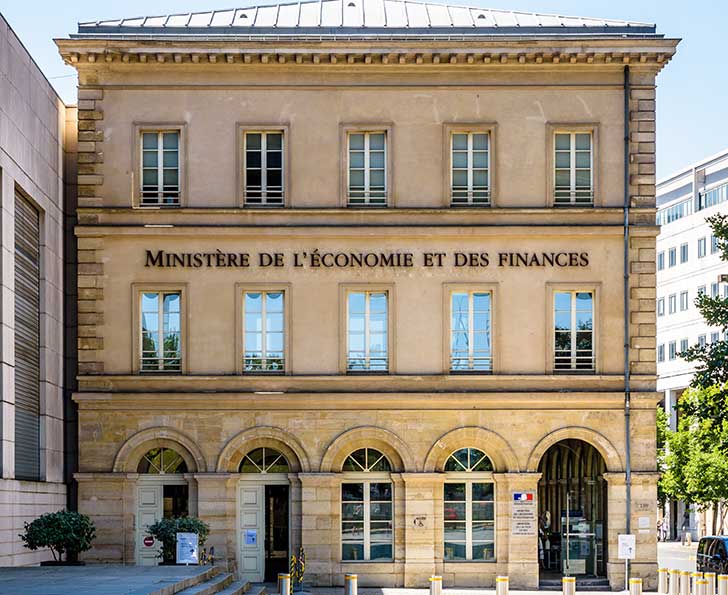 Le dérapage du déficit public à 5,5 % oblige le gouvernement à serrer les cordons de la bourse (Erik Kauf)