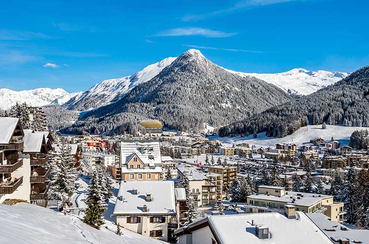 Au Forum de Davos lUnion Europenne fait pression sur les laboratoires pour recevoir les vaccins commands