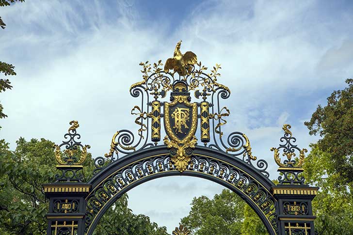 Le prsident de la Rpublique a crit aux Franais qui lont du en votant pour lextrme droite