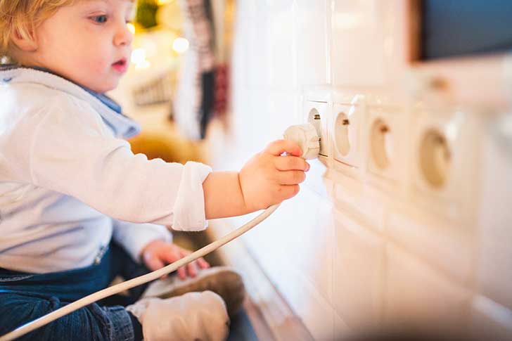 Accidents domestiques pourquoi la maison reste un lieu de risque pour les enfants