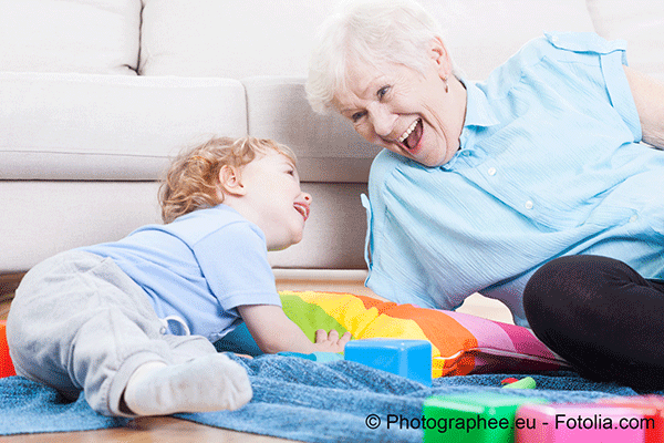 Les grands-parents sont mis  contribution pour garder les enfants pendant les vacances