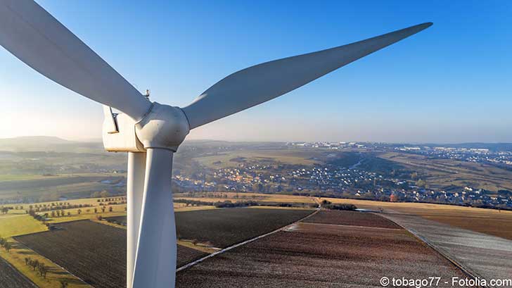 Le Gouvernement cherche des pistes pour réduire le retard dans l’éolien