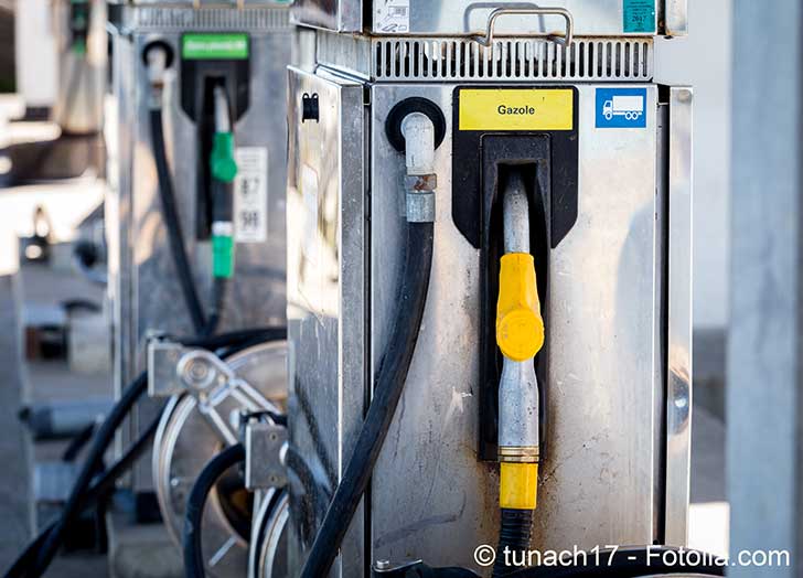 Crise des carburants Emmanuel Macron veut s�curiser les approvisionnements et contenir la hausse des prix