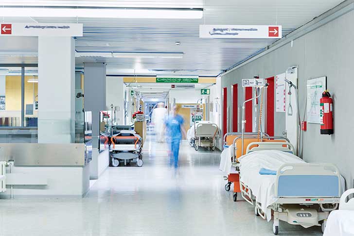 Un nouveau contrat de lintrim mdical risque de drguler le statut des mdecins de lhpital public