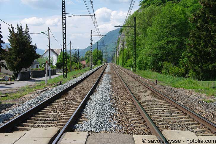 Autoroutes et rail : vers un r��quilibrage strat�gique des infrastructures de transport