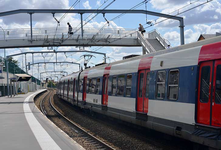 Le pr�sident Macron annonce la cr�ation de lignes RER dans dix m�tropoles importantes