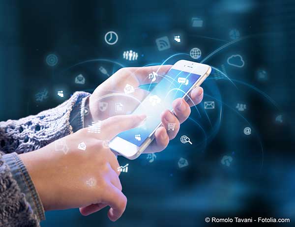 Faut-il interdire l’accès aux réseaux sociaux aux moins de seize ans ?