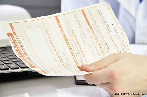 Les feuilles de soins papier peuvent désormais être envoyées directement depuis l’application Ameli