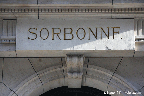 Remise des diplmes dassurance au grand amphithtre de la Sorbonne