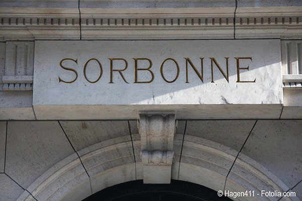 Remise des diplômes d’assurance au grand amphithéâtre de la Sorbonne