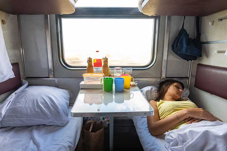 Les trains de nuit ont de beaux jours devant eux  condition de les relancer