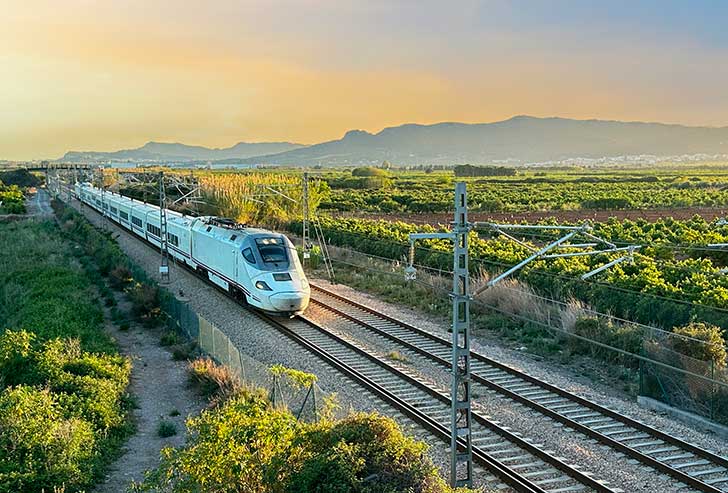Espagne : au moins 68 morts dans une collision ferroviaire, une possible erreur humaine