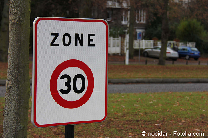 Le Conseil de Paris a approuv lextension des zones de rduction de vitesse  30 km/h