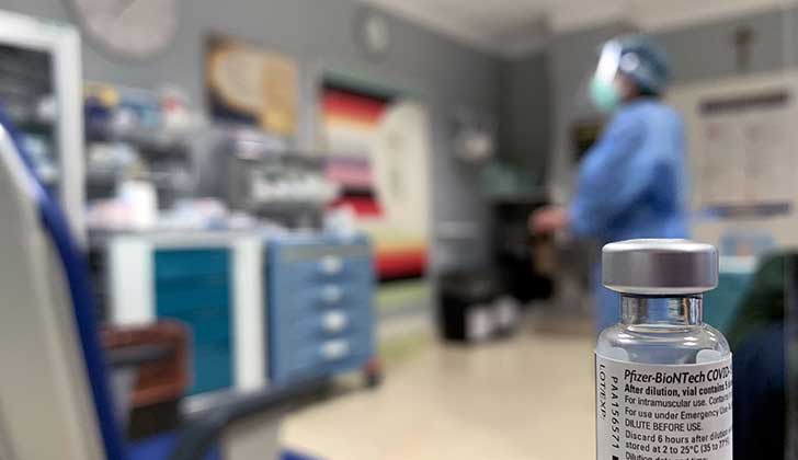 Le vaccin Pfizer-BioNTech est efficace  100 % chez les 12-15 ans