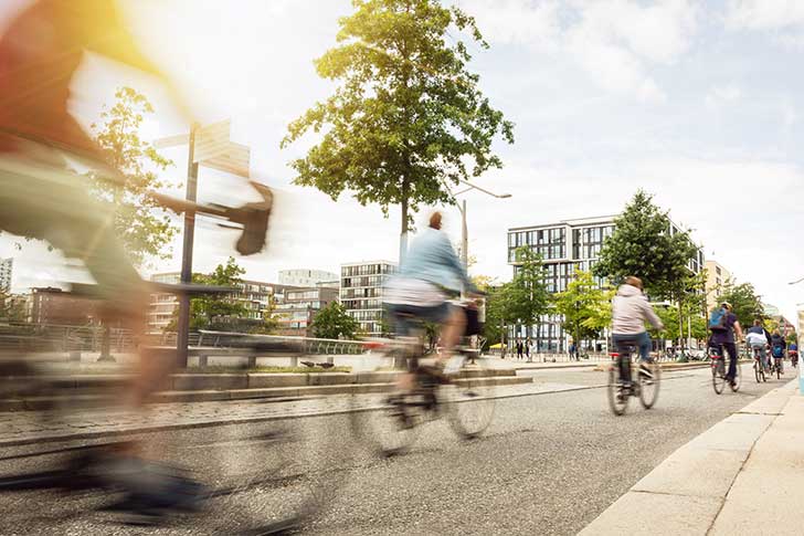 Les villes faonnes par la voiture doivent se reconvertit  la bicyclette