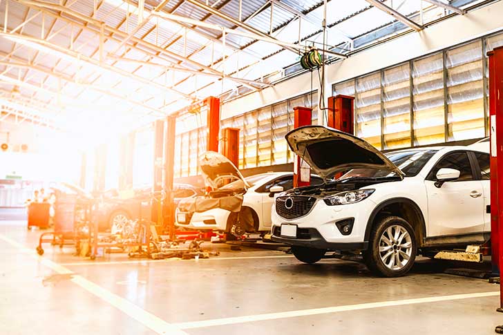 Voiture �lectrique : une r�paration apr�s accident co�te-t-elle r�ellement plus cher qu�avec une voiture thermique ?